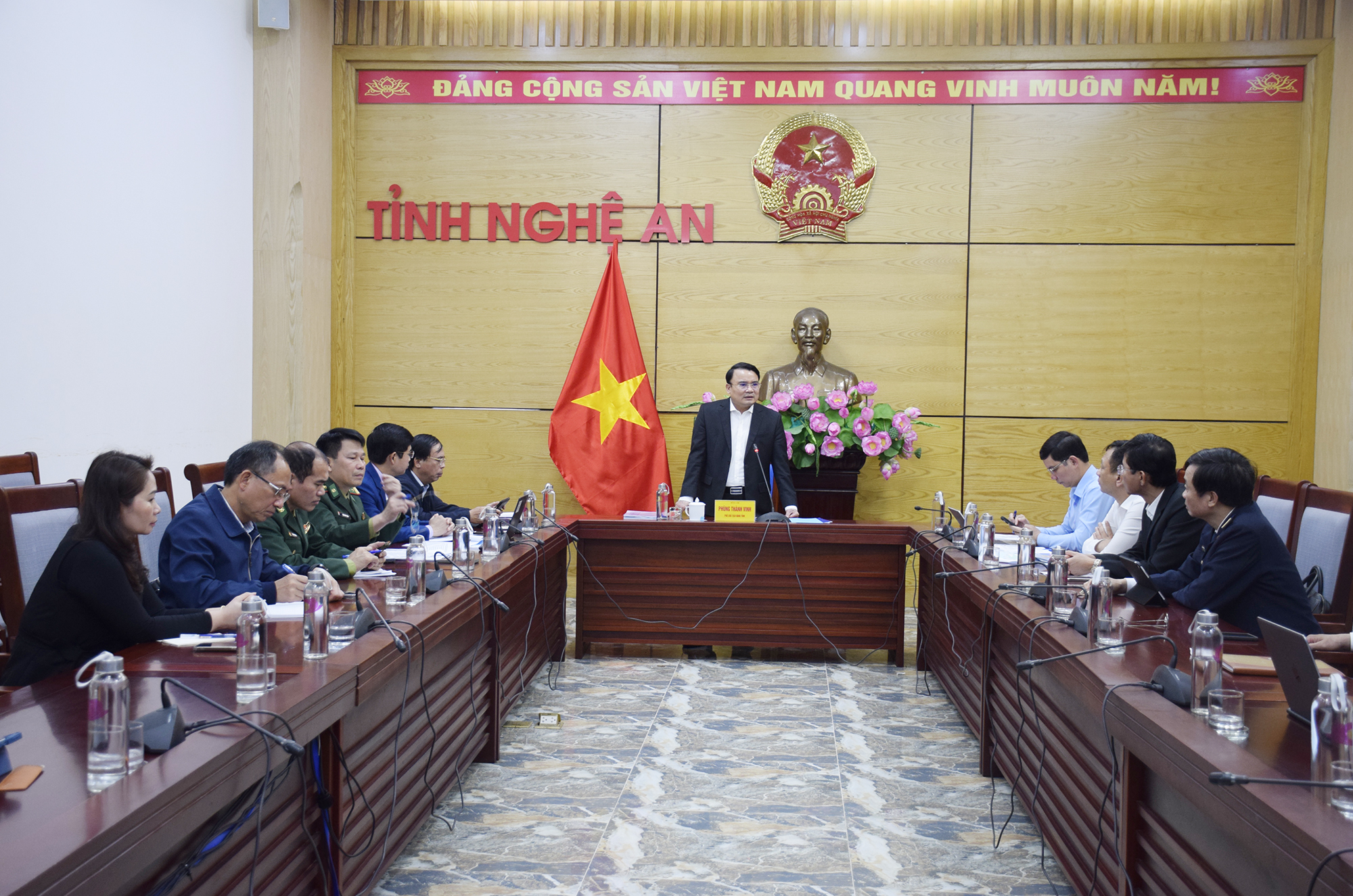 Toàn cảnh cuộc họp