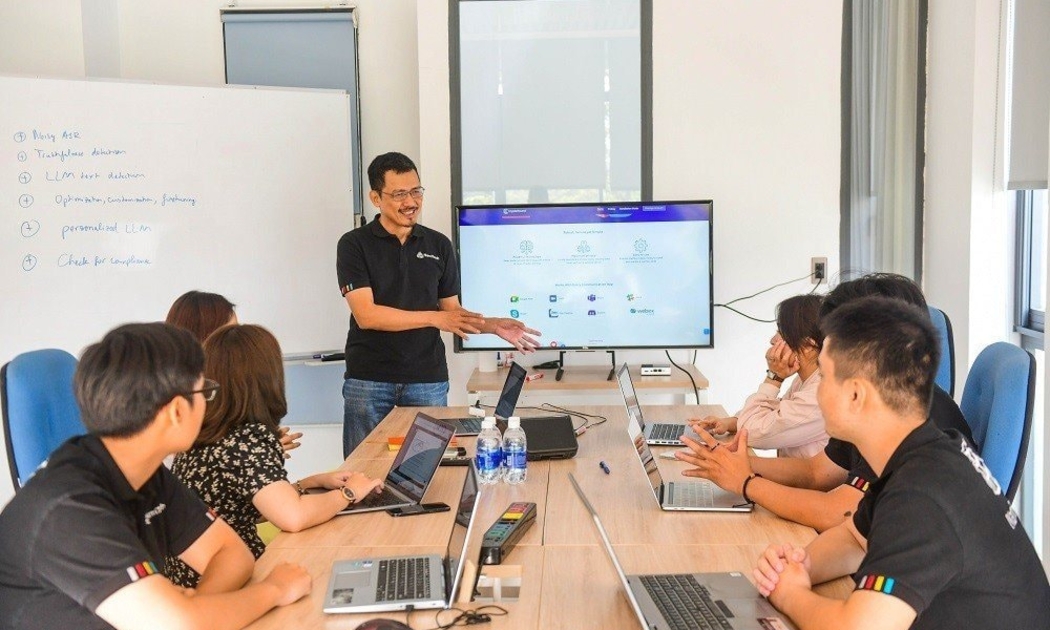 Các cộng sự NamiTech. 