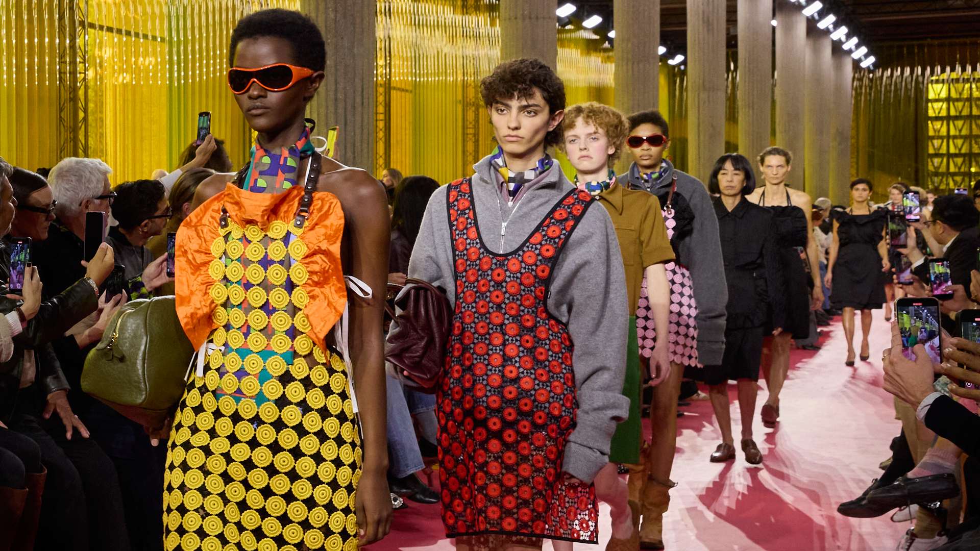 Các thương hiệu hiện đều nhắm trực tiếp tới nhóm người tiêu dùng đang dần “nắm quyền” là Gen Z.