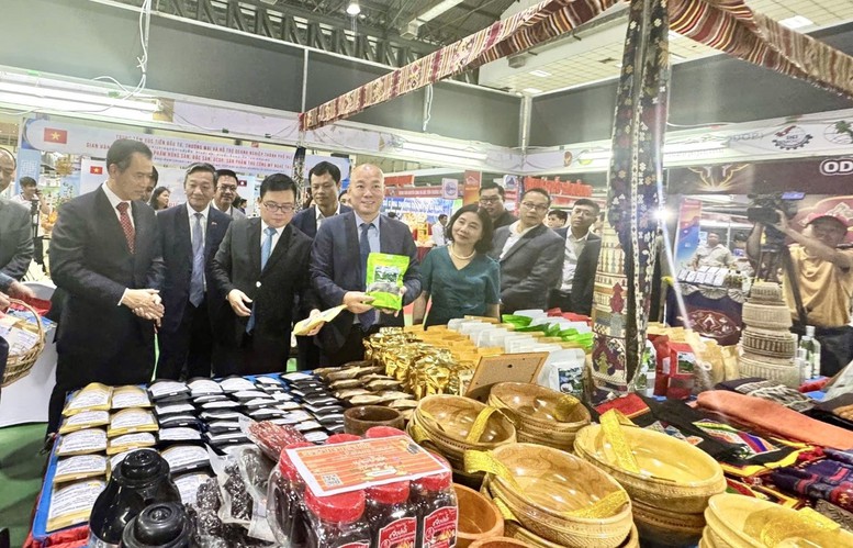 Hội chợ Thương mại Việt - Lào 2025.