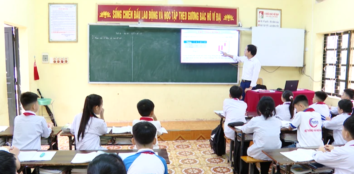 Ứng dụng AI và bảng điện tử tại một trường vùng cao Thanh Hoá