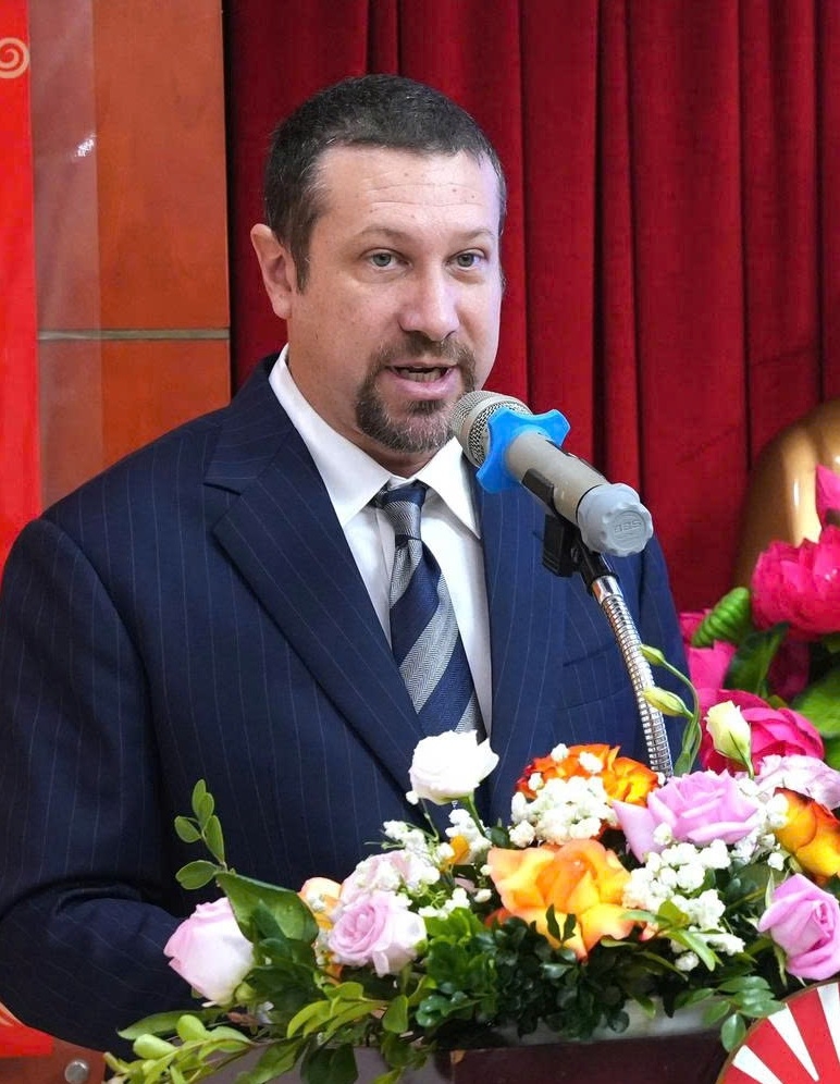 Việt Nam hiện đang đóng vai trò ngày càng trung tâm trong chuỗi xuất khẩu toàn cầu. Không chỉ dừng lại ở các sản phẩm hoàn thiện, Việt Nam đang chứng kiến sự dịch chuyển rõ rệt từ các nhóm sản phẩm truyền thống như đồ nội thất hay hàng tiêu dùng cơ bản sang các sản phẩm có hàm lượng công nghệ cao hơn.