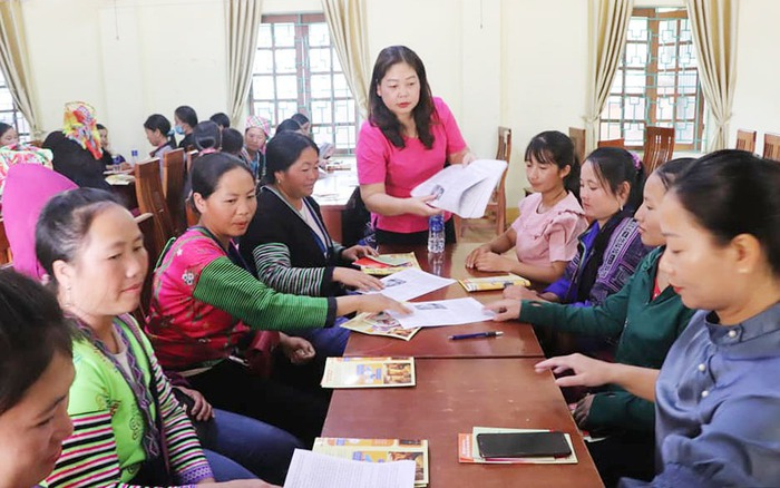 Giúp bà con hiểu về truyền thông số.