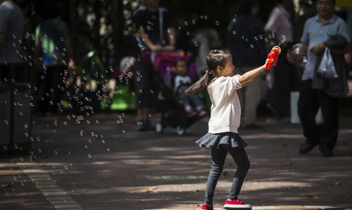 Tỷ lệ sinh của Trung Quốc thấp kỷ lục