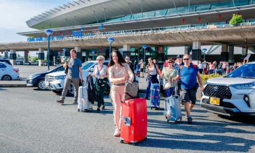 Phú Quốc đón làn sóng khách du lịch bùng nổ