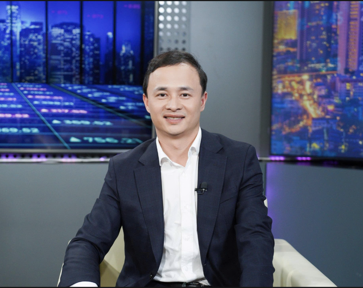 Ông Lê Quang Chung, Phó tổng giám đốc, Công ty cổ phần Chứng khoán Smart Invest (AAS). 