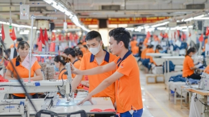 Preferential tax policies for private sector issued