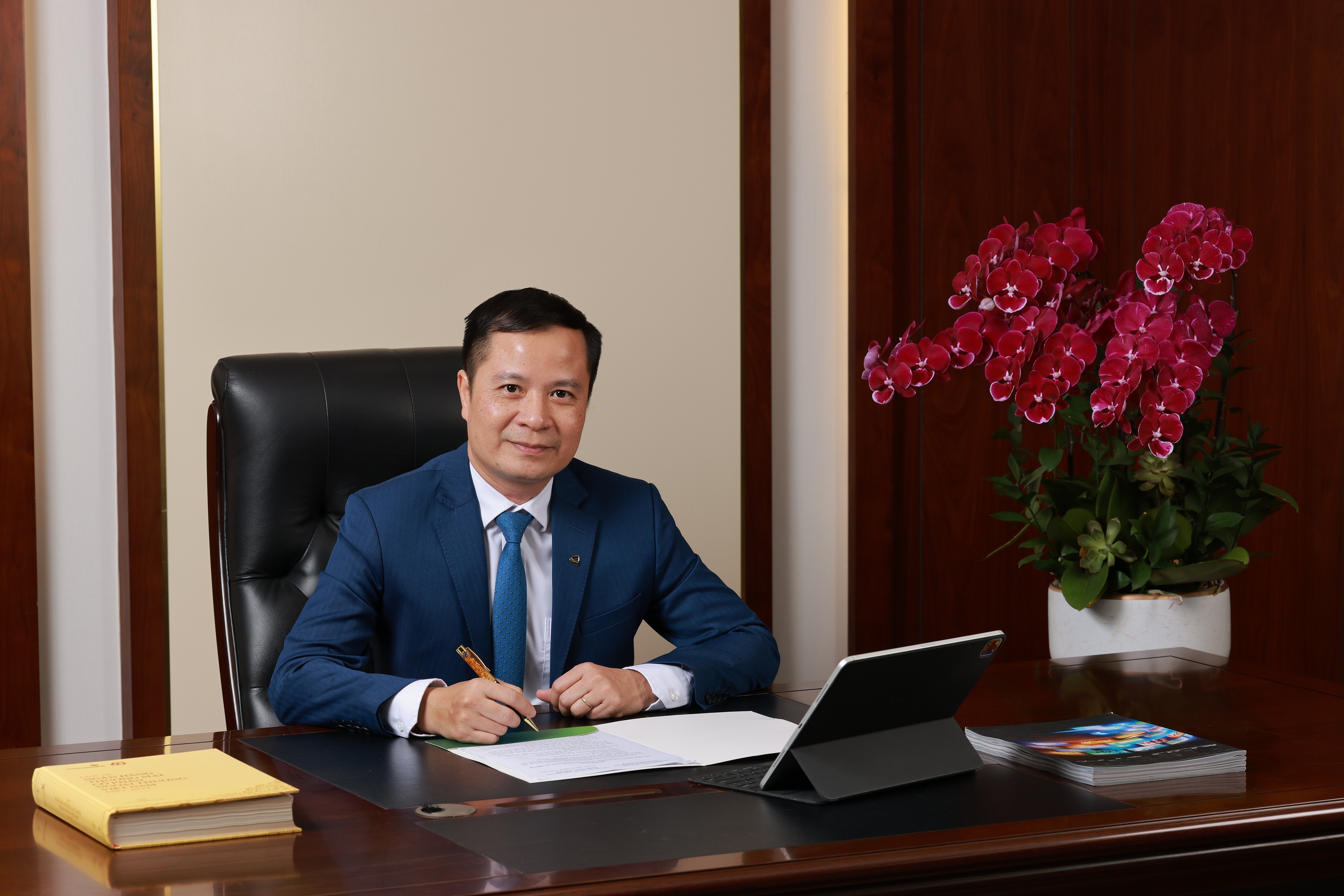 Ông Lê Hoàng Tùng, Phó Tổng giám đốc Vietcombank.