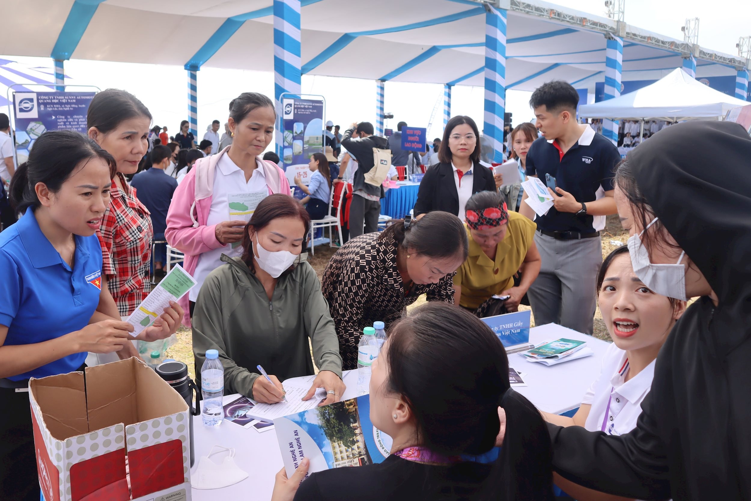 Ba đợt Ngày hội việc làm 2026 nhằm giải “cơn khát” lao động cho doanh nghiệp Nghệ An