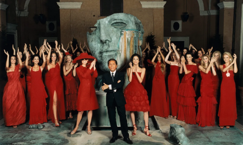 Valentino: Từ nhà may Rome đến thương hiệu toàn cầu