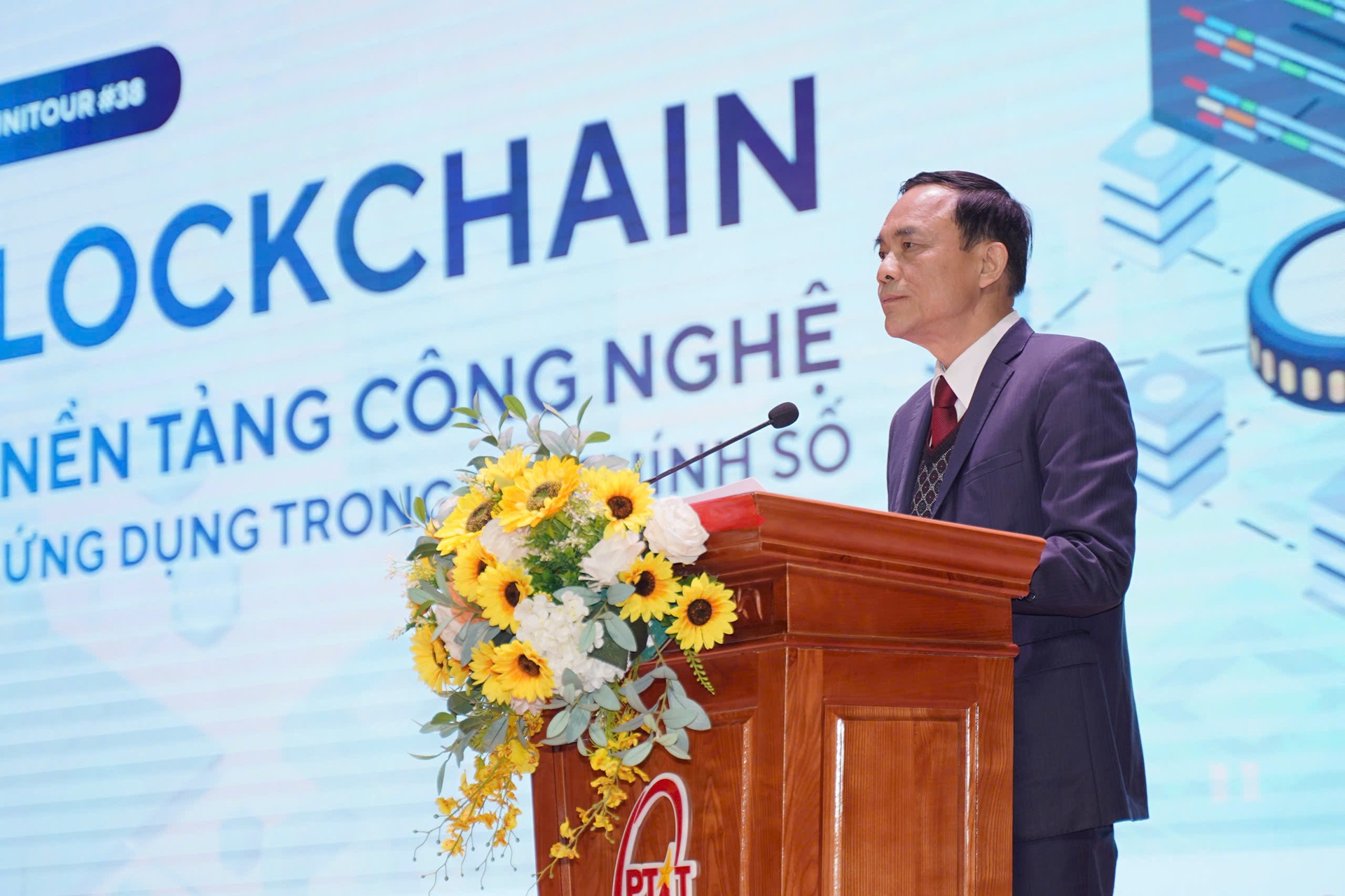 Trung tướng Đặng Vũ Sơn, Nguyên Trưởng ban, Ban Cơ yếu Chính phủ, Cố vấn Cấp cao VBA, nhấn mạnh vào bài toán nhân lực Blockchain khi công nghệ này được xác định là một trong 6 nhóm công nghệ chiến lược ưu tiên triển khai ngay