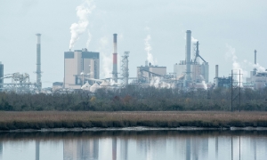 Các ngành hàng xuất khẩu có phát thải cao gặp thách thức với thuế carbon của EU