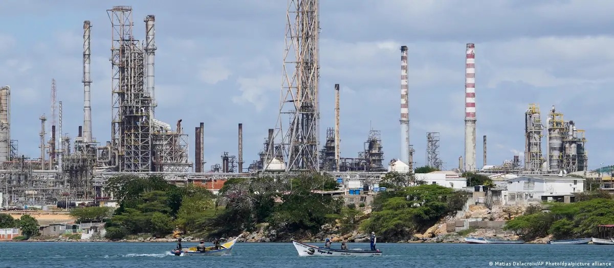 Venezuela sở hữu trữ lượng dầu mỏ lớn nhất thế giới. Ảnh: Matias Delacroix/AP Photo/dpa/picture alliance