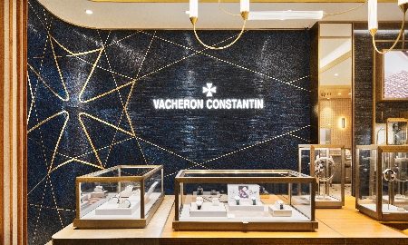 Boutique được xây dựng như một hành trình trải nghiệm, tôn vinh mỹ thuật Việt Nam.