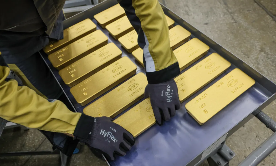 Giá trị dự trữ vàng của Nga tăng hơn gấp đôi