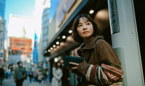 Khi sự cô đơn mang lại lợi nhuận