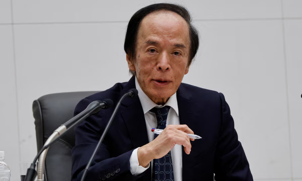 Thống đốc BOJ Kazuo Ueda - Ảnh: Reuters.