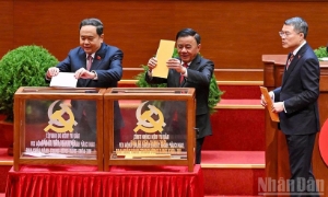 Ban Chấp hành Trung ương Đảng khóa XIV tiến hành Hội nghị lần thứ nhất