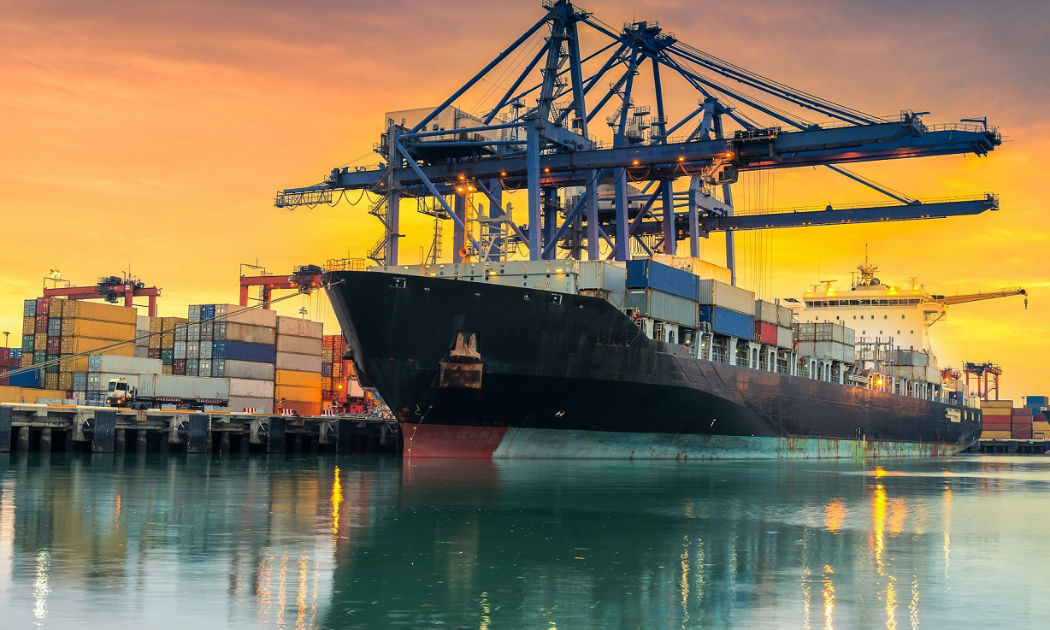 Cán cân thương mại thâm hụt hơn 3,2 tỷ USD ngay đầu năm