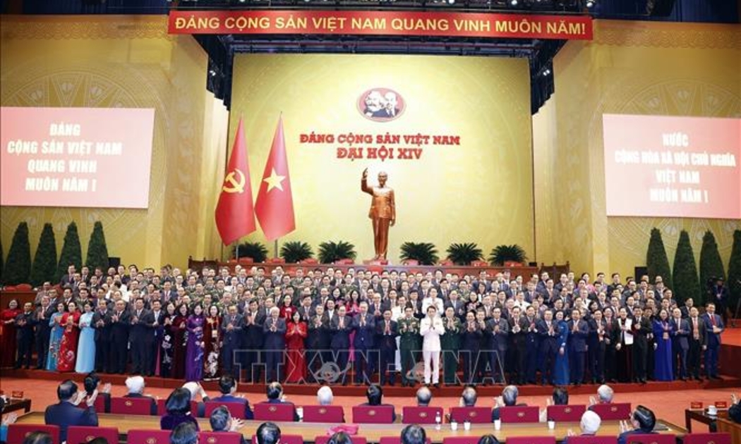 Ban Chấp hành Trung ương Đảng khóa XIV ra mắt Đại hội. Ảnh: TTXVN.