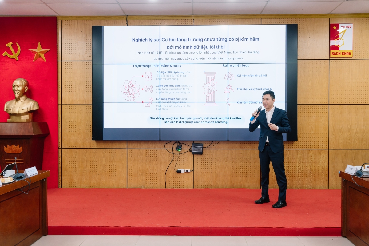 Ông Nguyễn Phú Dũng, Phó Viện trưởng Viện Khoa học Dữ liệu, Hiệp hội Dữ liệu Quốc gia: “Chúng ta có một không gian có thể mở rộng gần như vô hạn – đó là không gian số”.