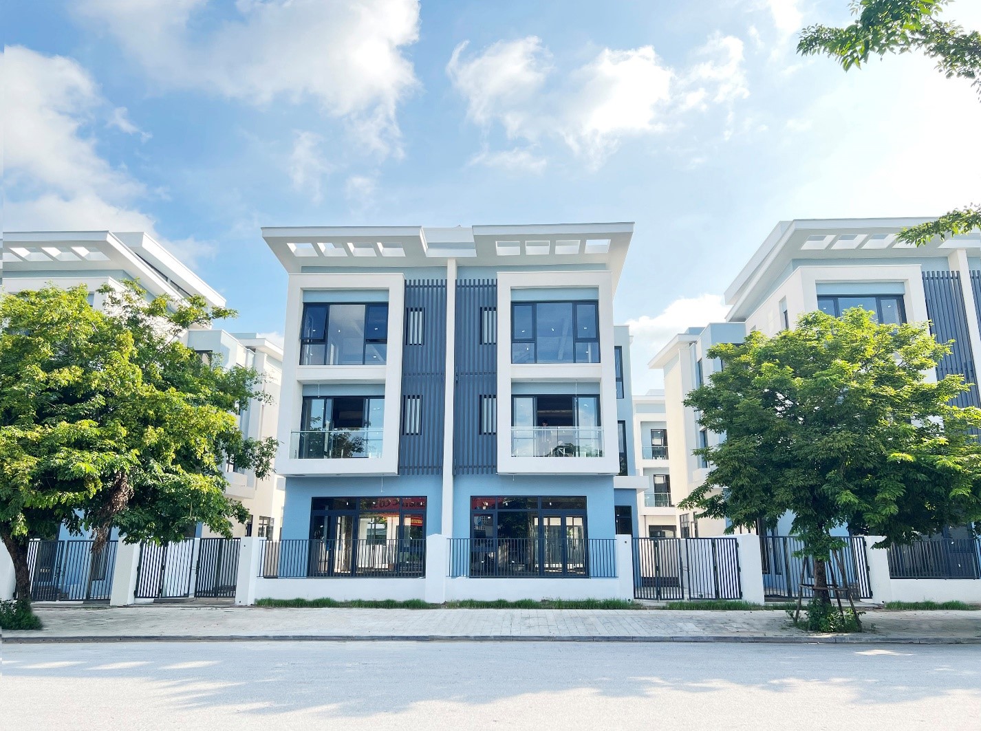 Biệt thự An Quý Villa thuộc Khu đô thị mới Dương Nội. Nguồn: Solasta Mansion - An Quý Villa.
