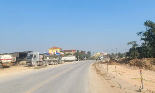 Chủ tịch tỉnh Nghệ An ra “tối hậu thư” tiến độ giải phóng mặt bằng Quốc lộ 46