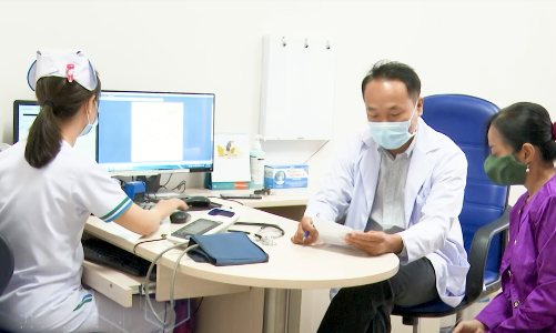 TP.HCM chuyển người đăng ký bảo hiểm y tế tại trung tâm y tế về các bệnh viện