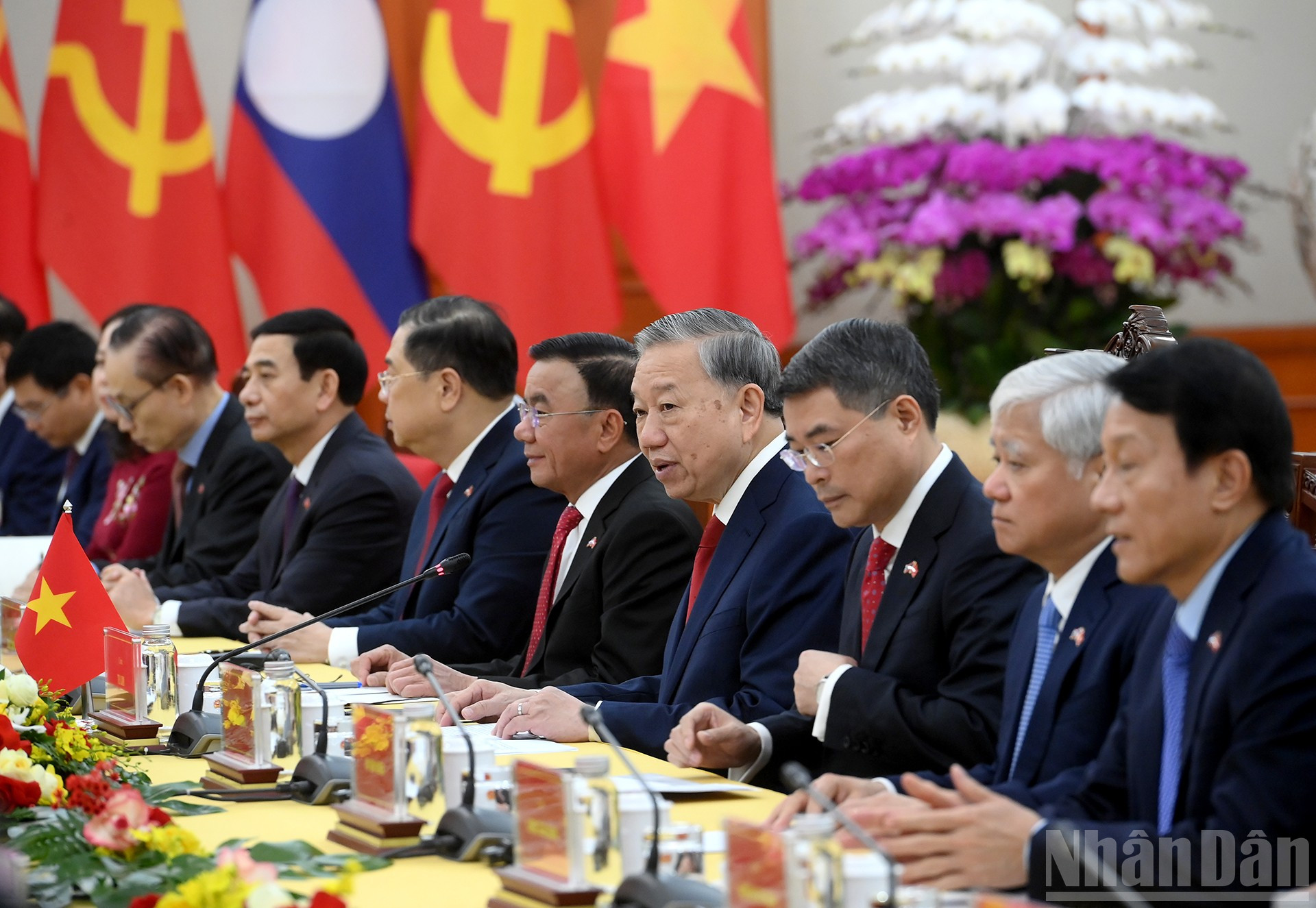 Tổng Bí thư Tô Lâm phát biểu tại hội đàm với Tổng Bí thư, Chủ tịch nước Lào Thongloun Sisoulith. Ảnh: Nhân Dân