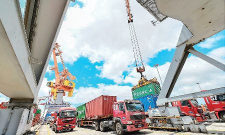Giảm chi phí logistics phía Nam: Vai trò của hàng hải và đường thủy nội địa