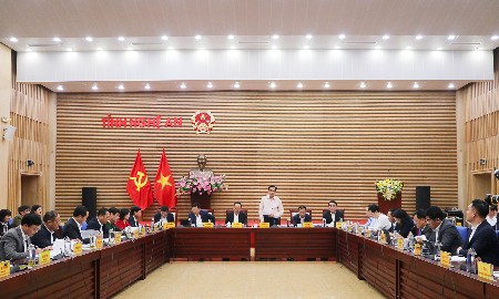 Quang cảnh phiên họp UBND tỉnh Nghệ An tháng 01/2026