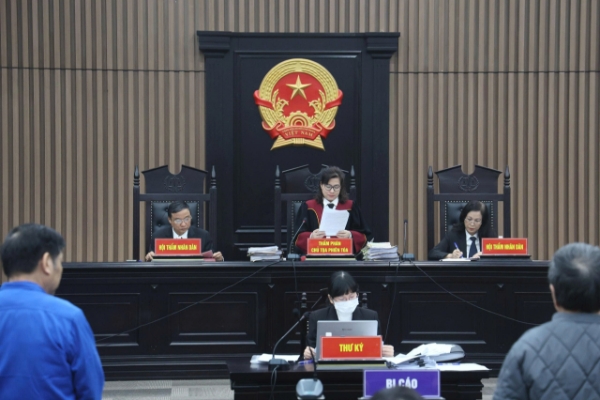 Quang cảnh phiên tòa.