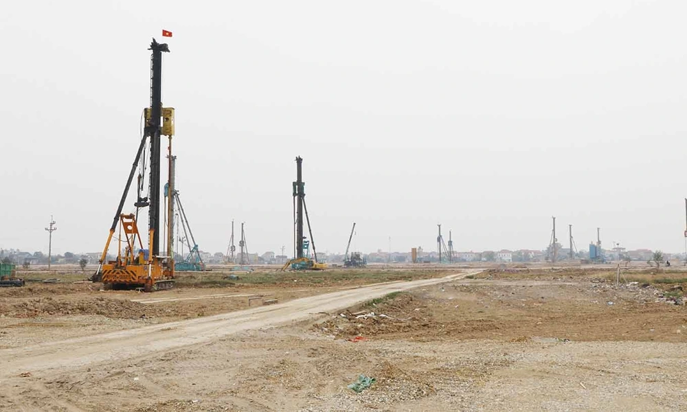 Công trường thi công Sân bay Gia Bình. Ảnh minh hoạ