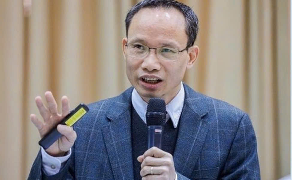 Chuyên gia kinh tế Cấn Văn Lực.