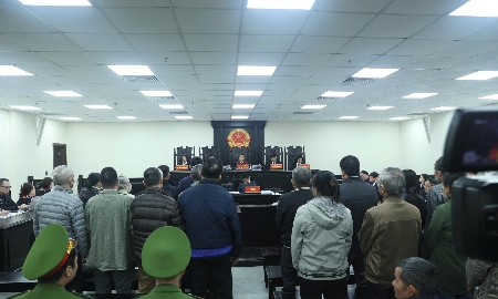 Xét xử sơ thẩm vụ đưa, nhận hối lộ hơn 71 tỷ để