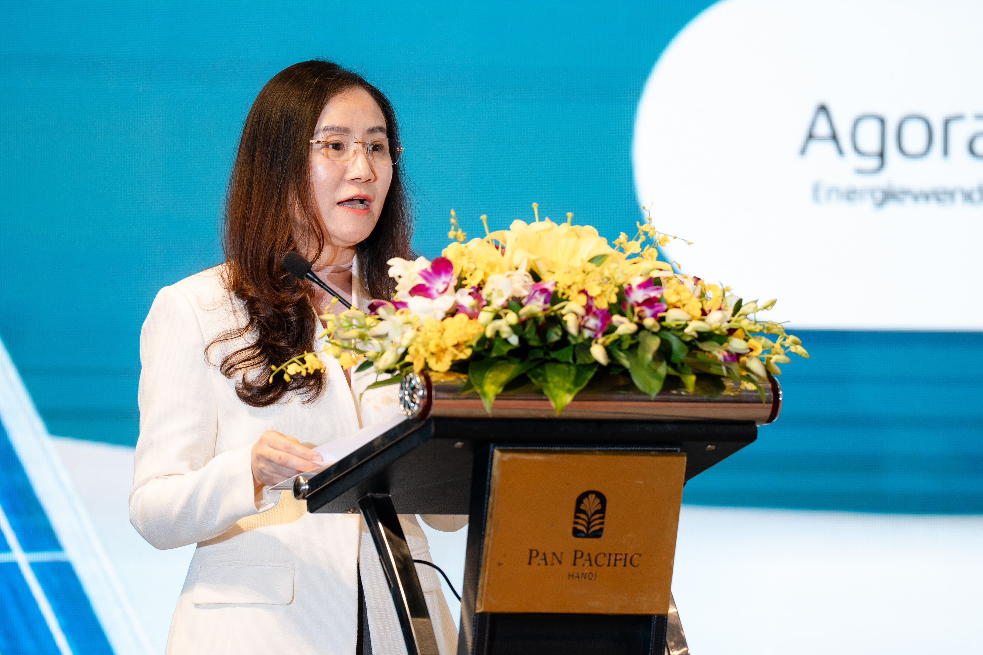 Bà Phạm Thị Thanh Tùng: "Ngân hàng không thể và không nên là “người gánh” duy nhất cho quá trình chuyển đổi". Ảnh:UNDP.