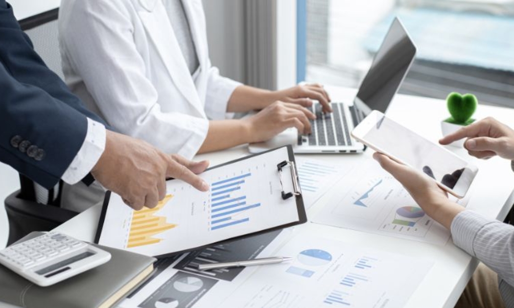 Kế toán, nhân viên thu tiền điện, nước đối diện nguy cơ mất việc 