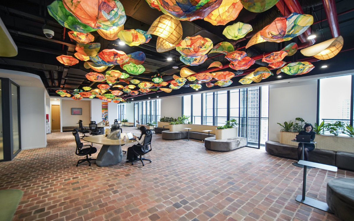  Một khoảng không gian của TikTak Co-working Space Hồ Tây