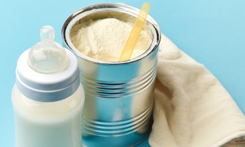 Bộ Y tế yêu cầu ngừng kinh doanh 5 loại sữa nghi nhiễm độc tố 