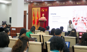 Chuyên gia chia sẻ tại Hội thảo “Phối hợp thúc đẩy các mô hình giáo dục hòa nhập cho học sinh khuyết tật tại Việt Nam"