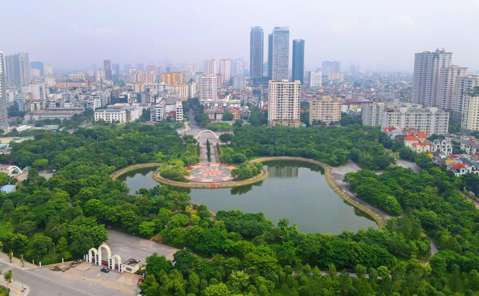 Phát triển đô thị tăng trưởng xanh thích ứng với biến đổi khí hậu, hướng tới phát triển bền vững. Ảnh: P.Hùng