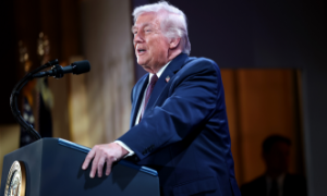 Tổng thống Trump cảnh báo khả năng tấn công Iran
