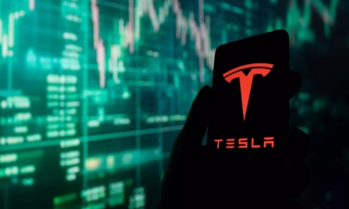 Tesla mất 15 tỷ USD giá trị thương hiệu năm 2025 vì CEO dấn thân sâu hơn vào chính trị