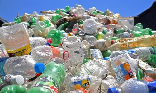 Phát thải từ nhựa có thể làm tổn hại sức khỏe toàn cầu tăng gấp đôi vào năm 2040