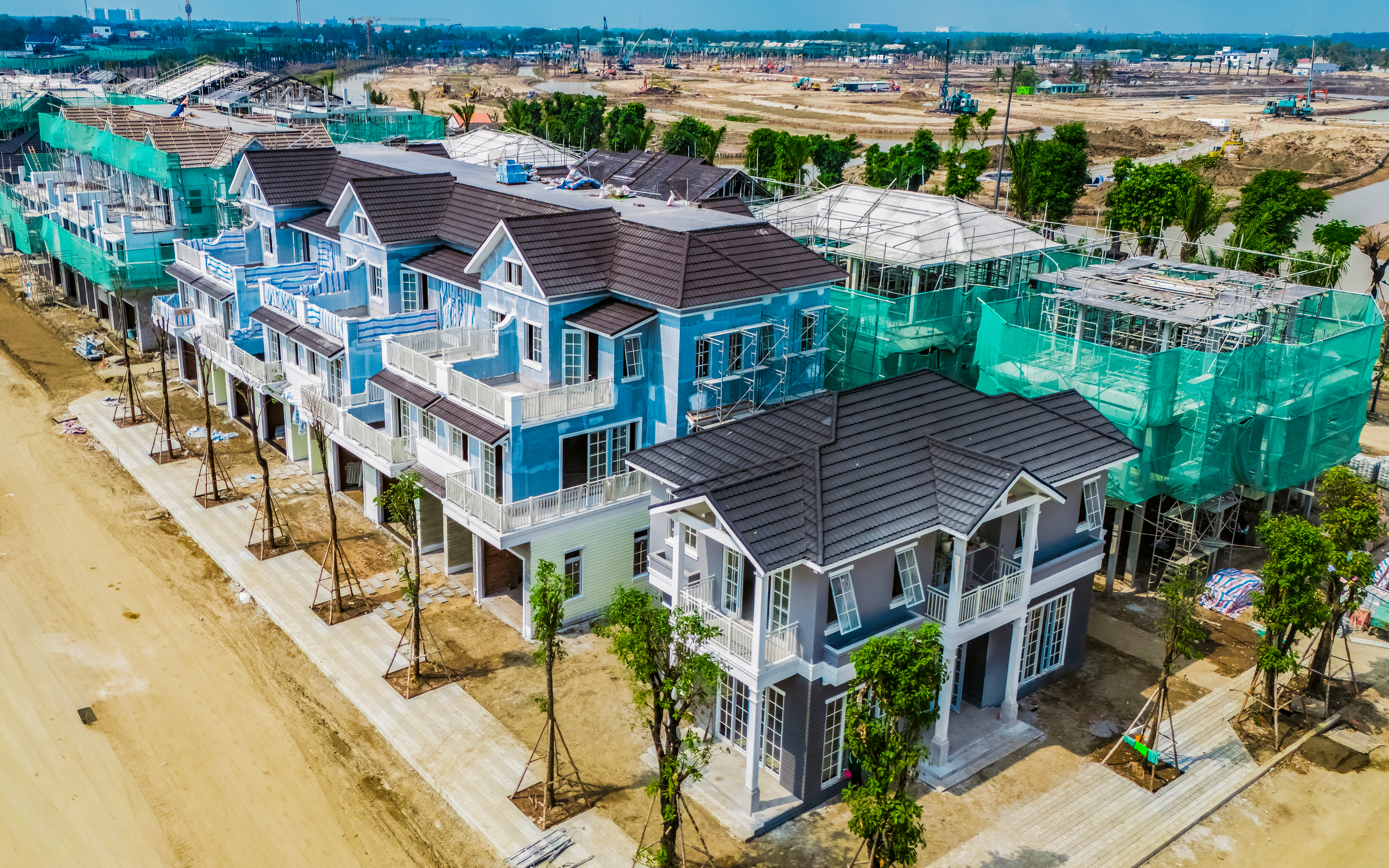 Nhiều phân khu của Eco Retreat đang xây dựng để bàn giao từ quý 3 năm 2026.