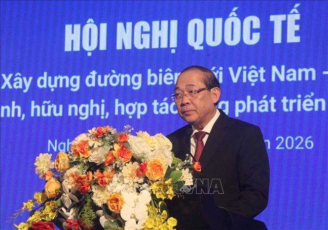 Ông Hoàng Công Thủy, Phó Chủ tịch Ủy ban Trung ương Mặt trận Tổ quốc Việt Nam, phát biểu tại hội nghị.&nbsp;Ảnh: TTXVN.