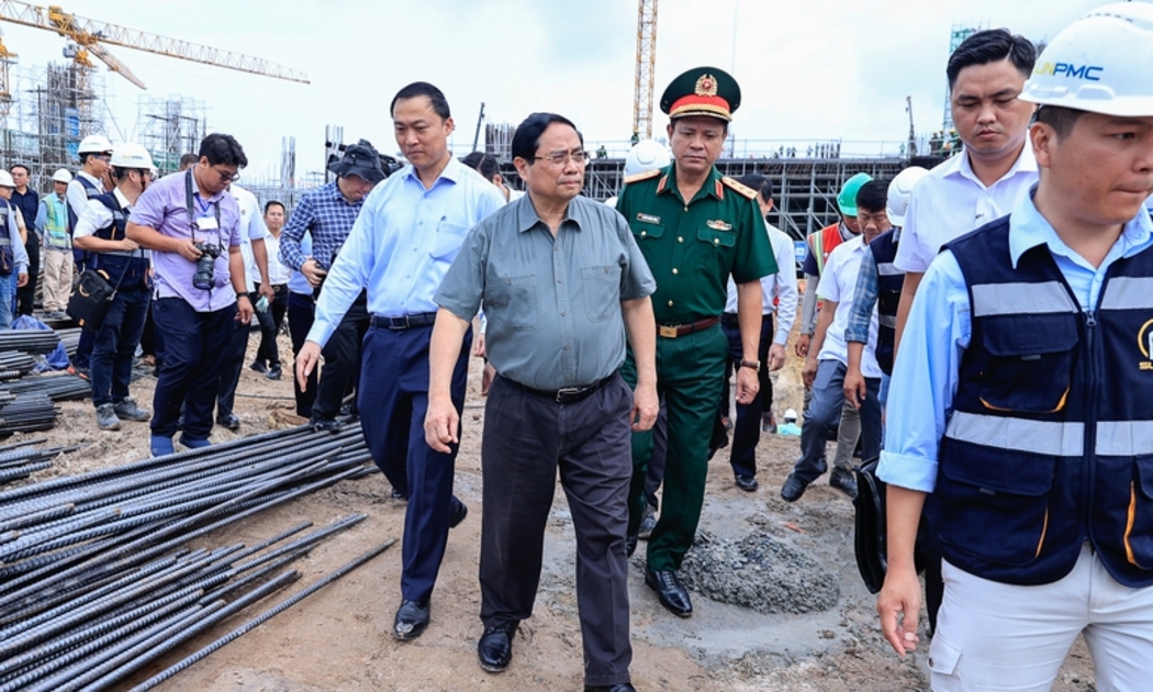 Thủ tướng Phạm Minh Chính kiểm tra các công trình, dự án trọng điểm của Phú Quốc phục vụ APEC 2027- Cảng HKQT Phú Quốc. Ảnh: VGP