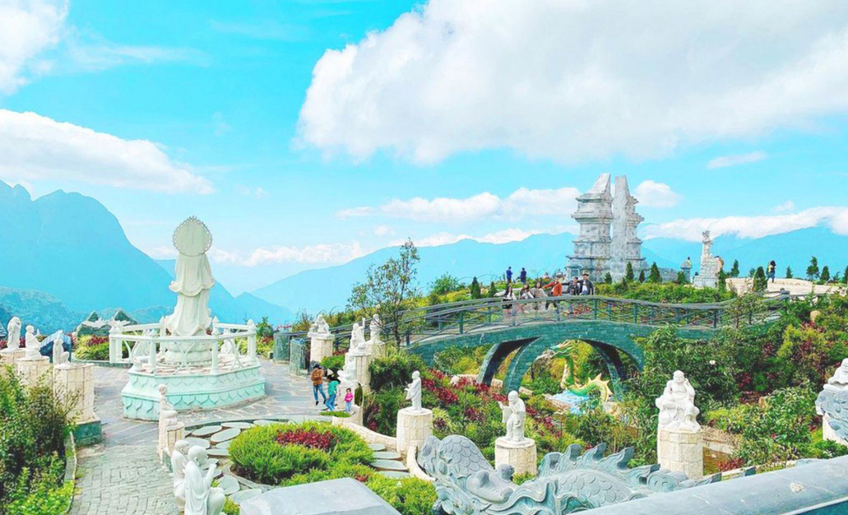 Khu du lịch sinh thái Cổng trời Ô Quy Hồ.