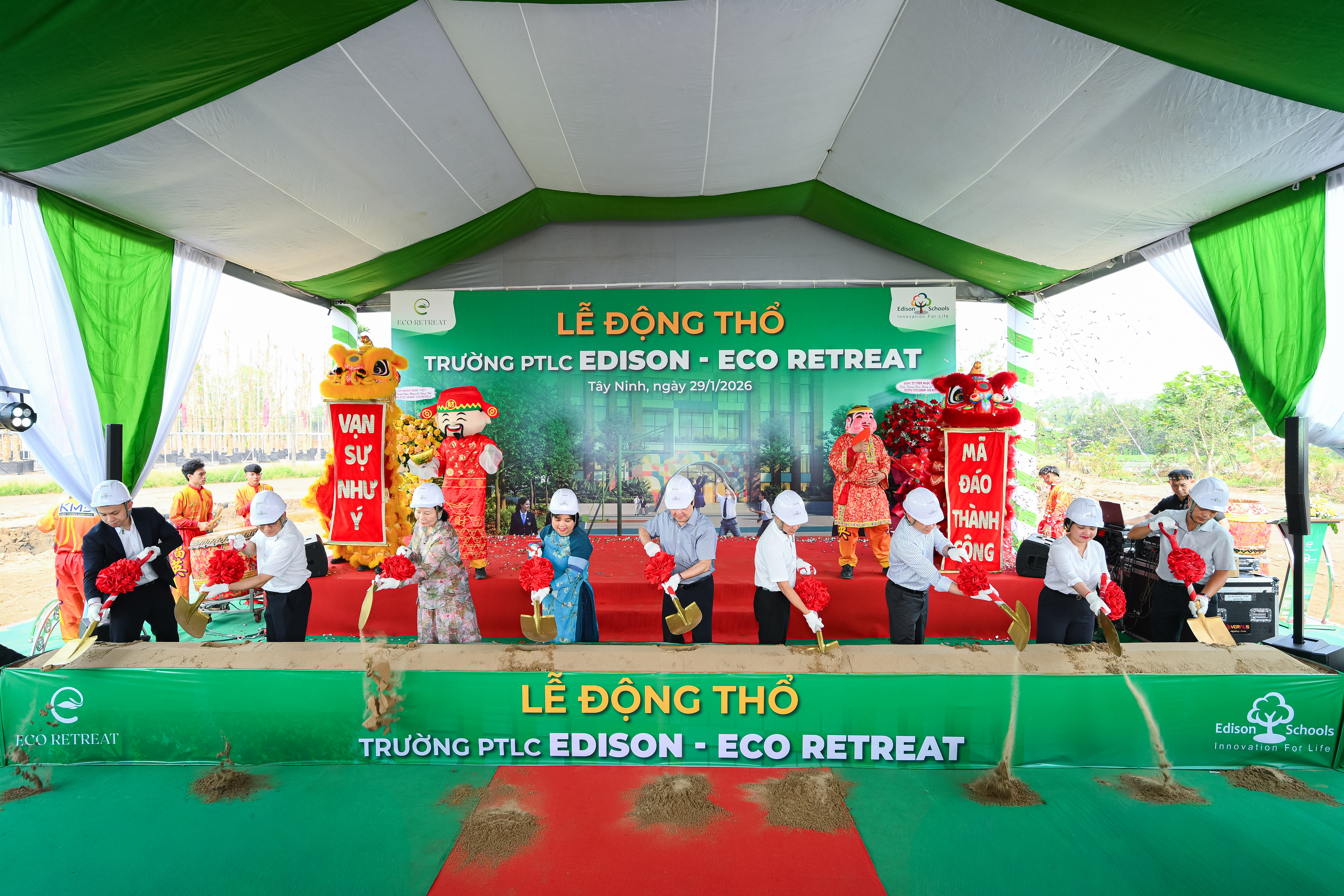 Lễ động thổ Trường PTLC Edison Schools.