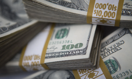 Đồng USD trượt giá: Lợi và hại đối với Mỹ